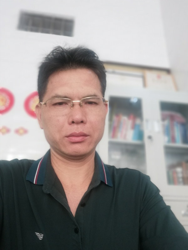 后视镜的第一张照片--闽侯相亲服务中心