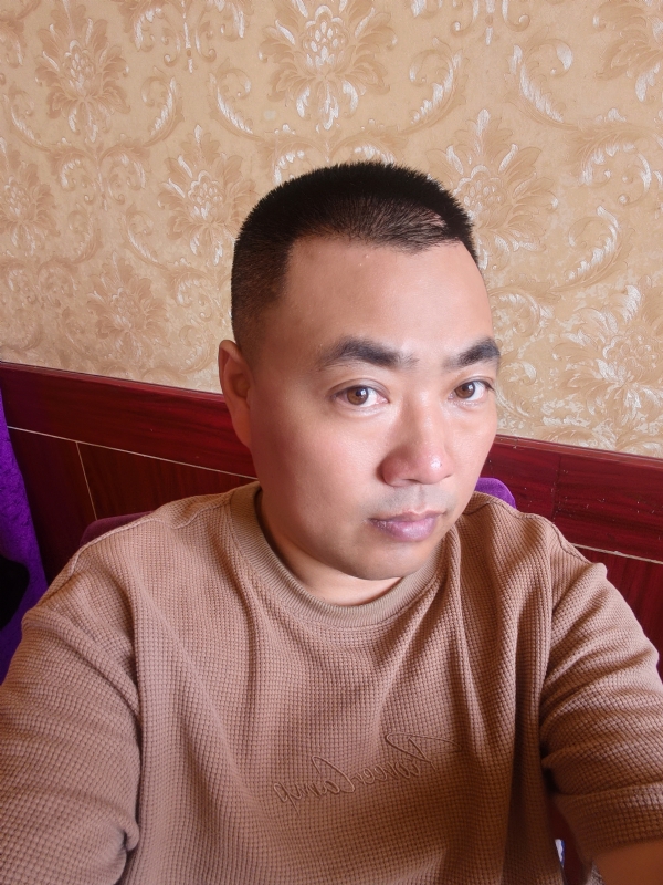 擦亮眼睛向前看的第一张照片--闽侯相亲服务中心