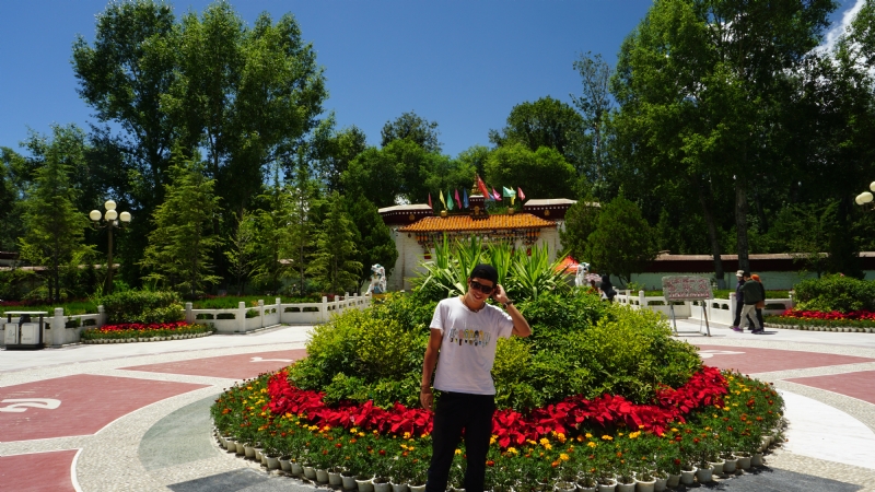 阿龙设计师的第四张照片--闽侯相亲服务中心