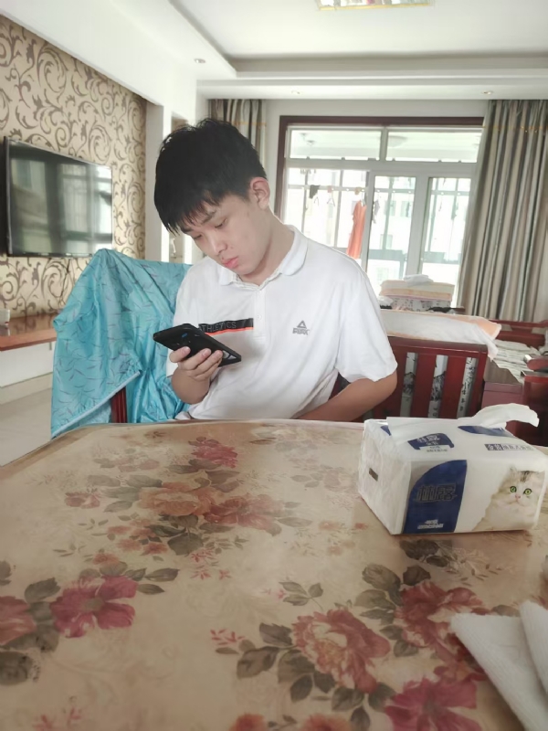 铁在烧的第一张照片--闽侯相亲服务中心