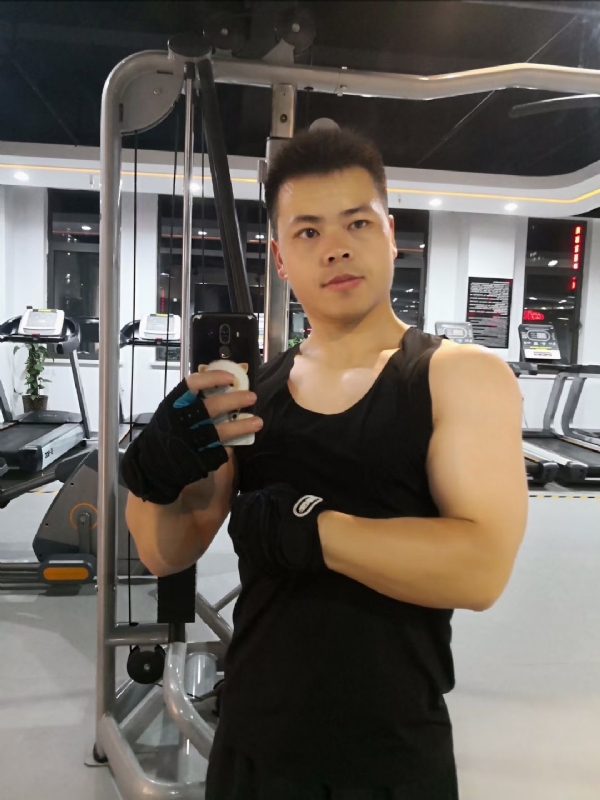 范迪塞尔的第二张照片--闽侯相亲服务中心