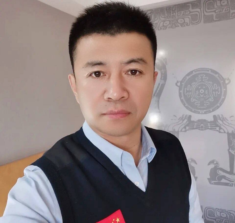 生在红旗下的第一张照片--闽侯相亲服务中心