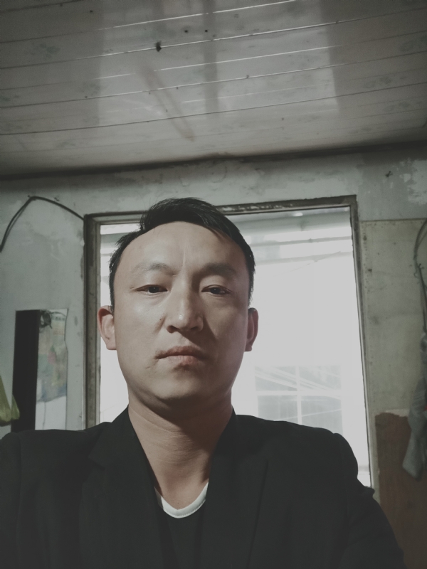 放弃爱你的第一张照片--闽侯相亲服务中心